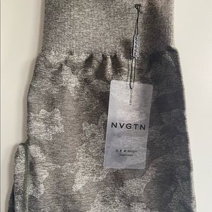 NVGTN khaki green camo seamless shorts